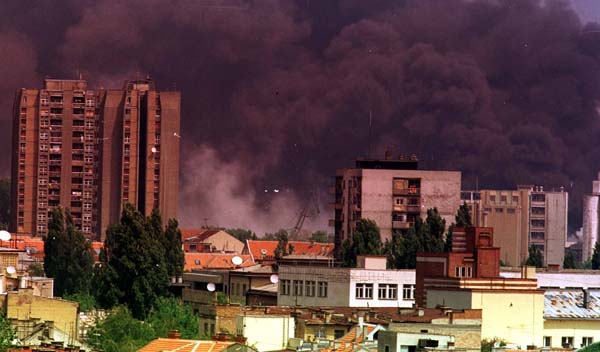 Operace Spojenecká síla_Novi Sad v plamenech